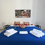 Triskeleshome *